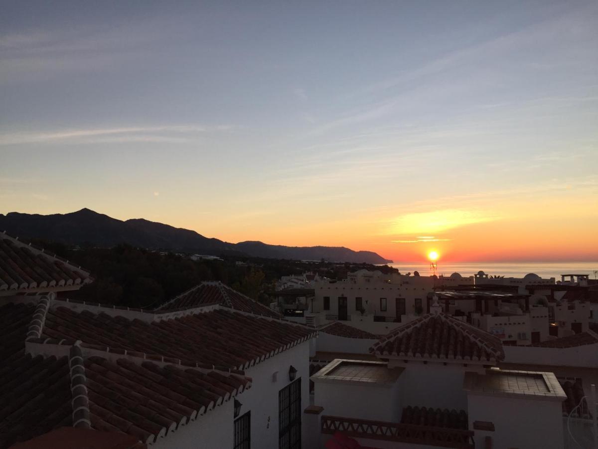 Burriana Beach, Pool, Big Terrace, Superb Seaviews Nerja Esterno foto
